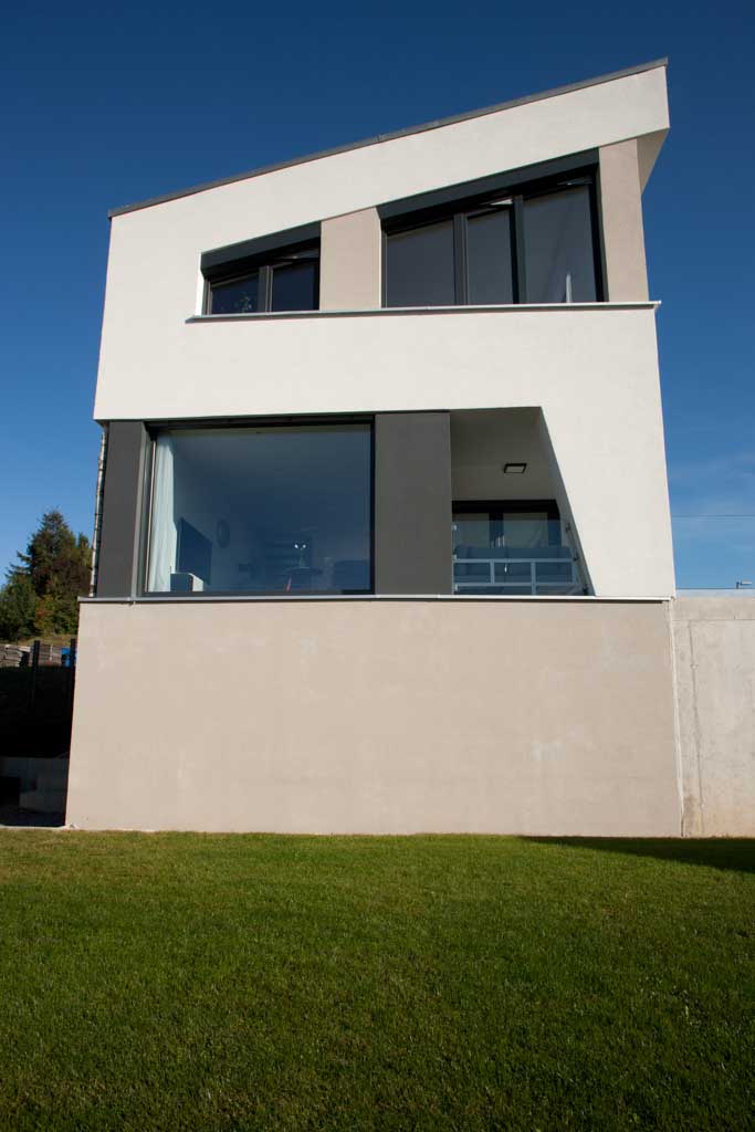 Wohnhaus mit Pool in Walzbachtal