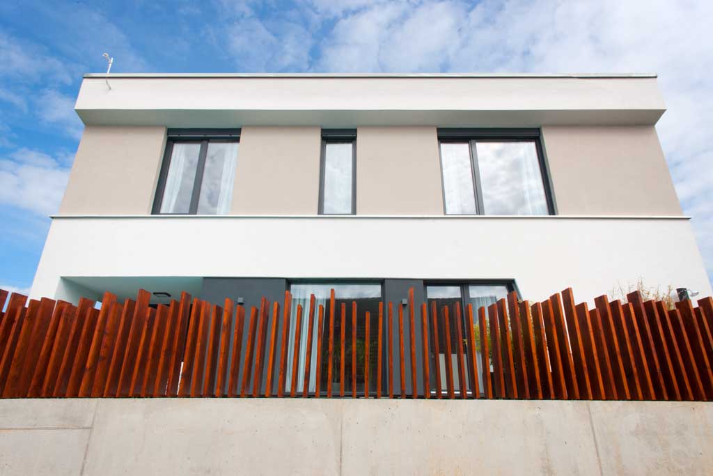 Wohnhaus mit Pool in Walzbachtal