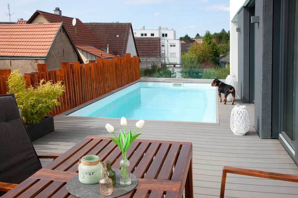 Wohnhaus mit Pool in Walzbachtal