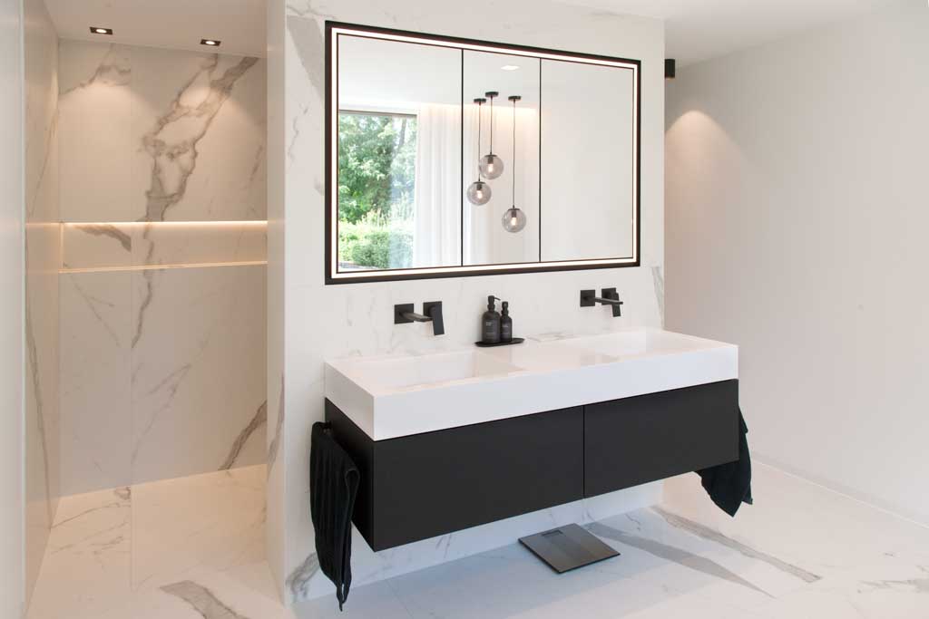 Exclusive Villa mit Pool